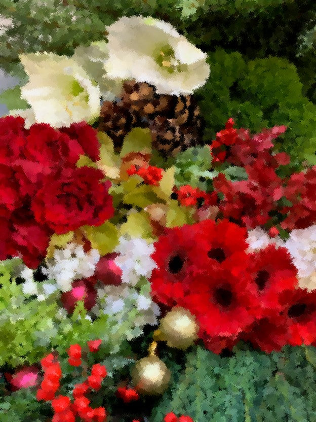 Traditional Christmas Colour Palette - Hand-Tied Bouquet