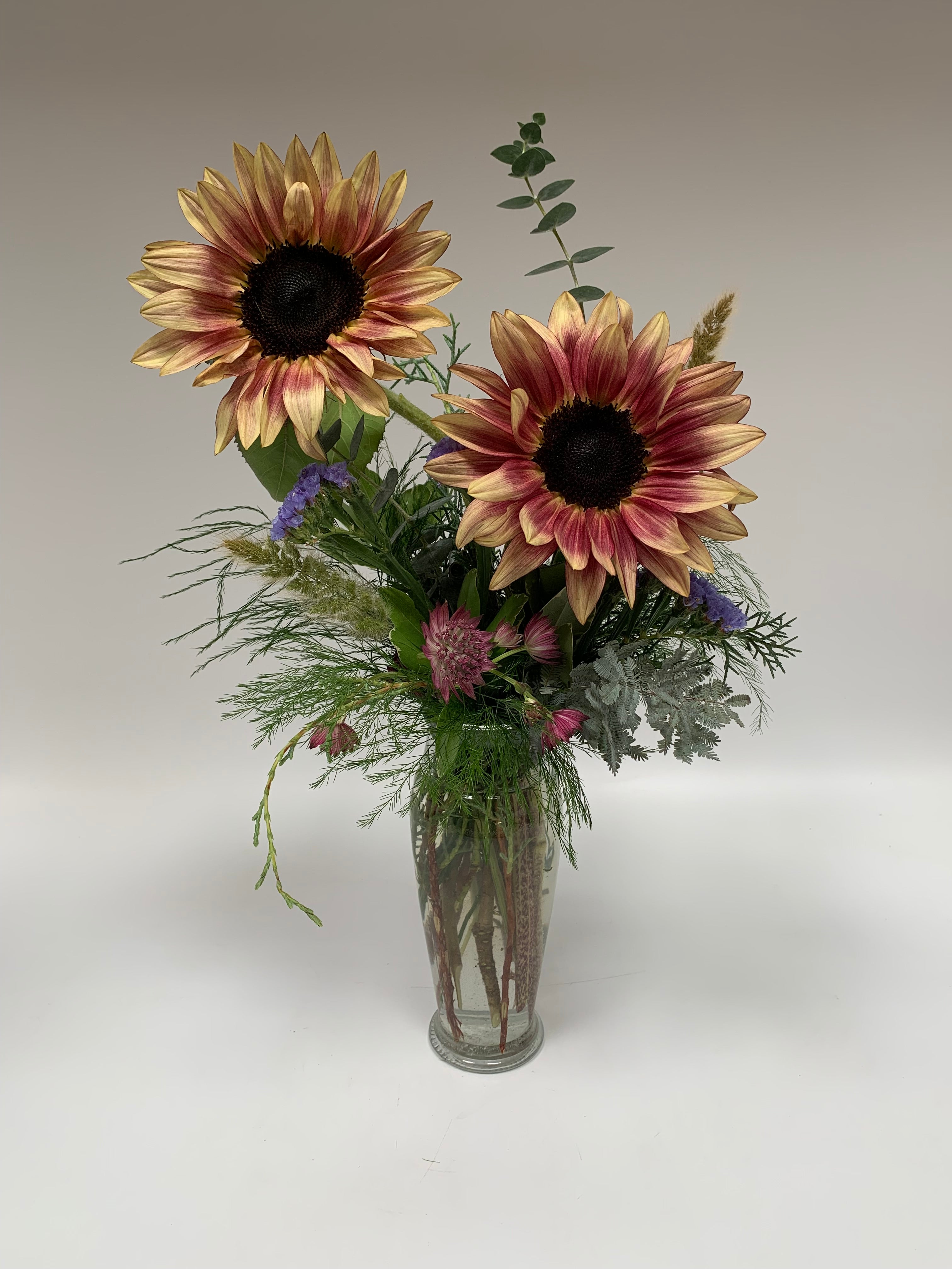 Powder Room Flower Subscriptions Bills House of Flowers Saskatoon