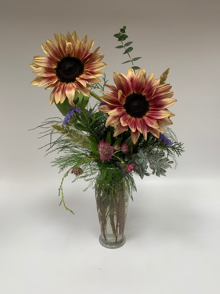 Powder Room Flower Subscriptions Bills House of Flowers Saskatoon